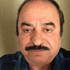 Meet your Posher, Walid